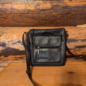 Giani Bernini Black purse / handbag